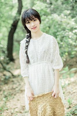 老婆出差闺蜜来家住几天